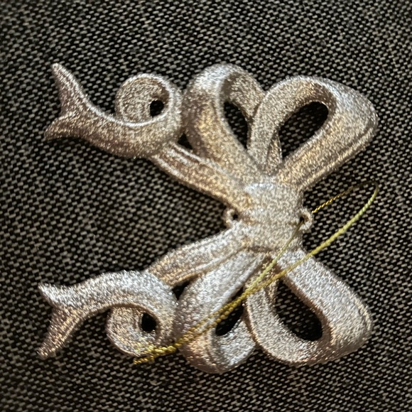 Rachel Zoe Gold Glitter Bow 4” Christmas Tree Ornaments Set of 6 NEW IN BOX - Picture 5 of 8